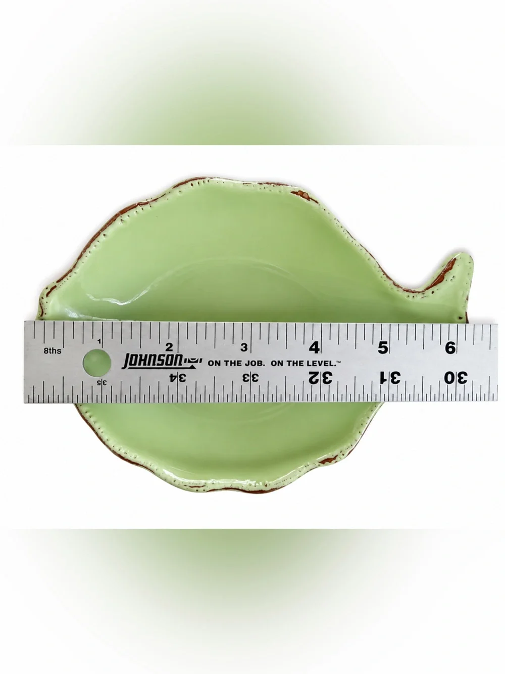 Vietri Pesce Pistachio Green Fish-Shaped Condiment Bowl 6 1/4” Italian